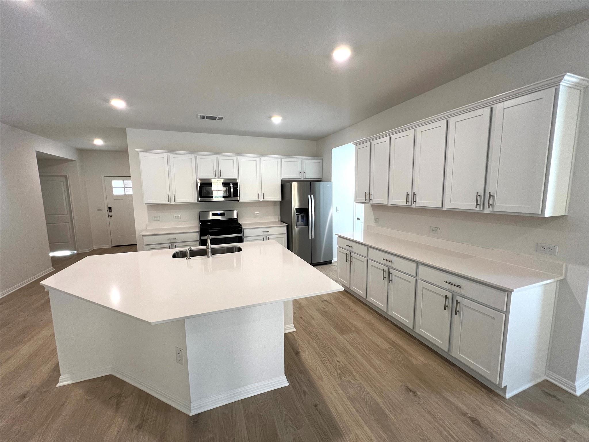 2724 Indian Clover Trl Property Photo 12