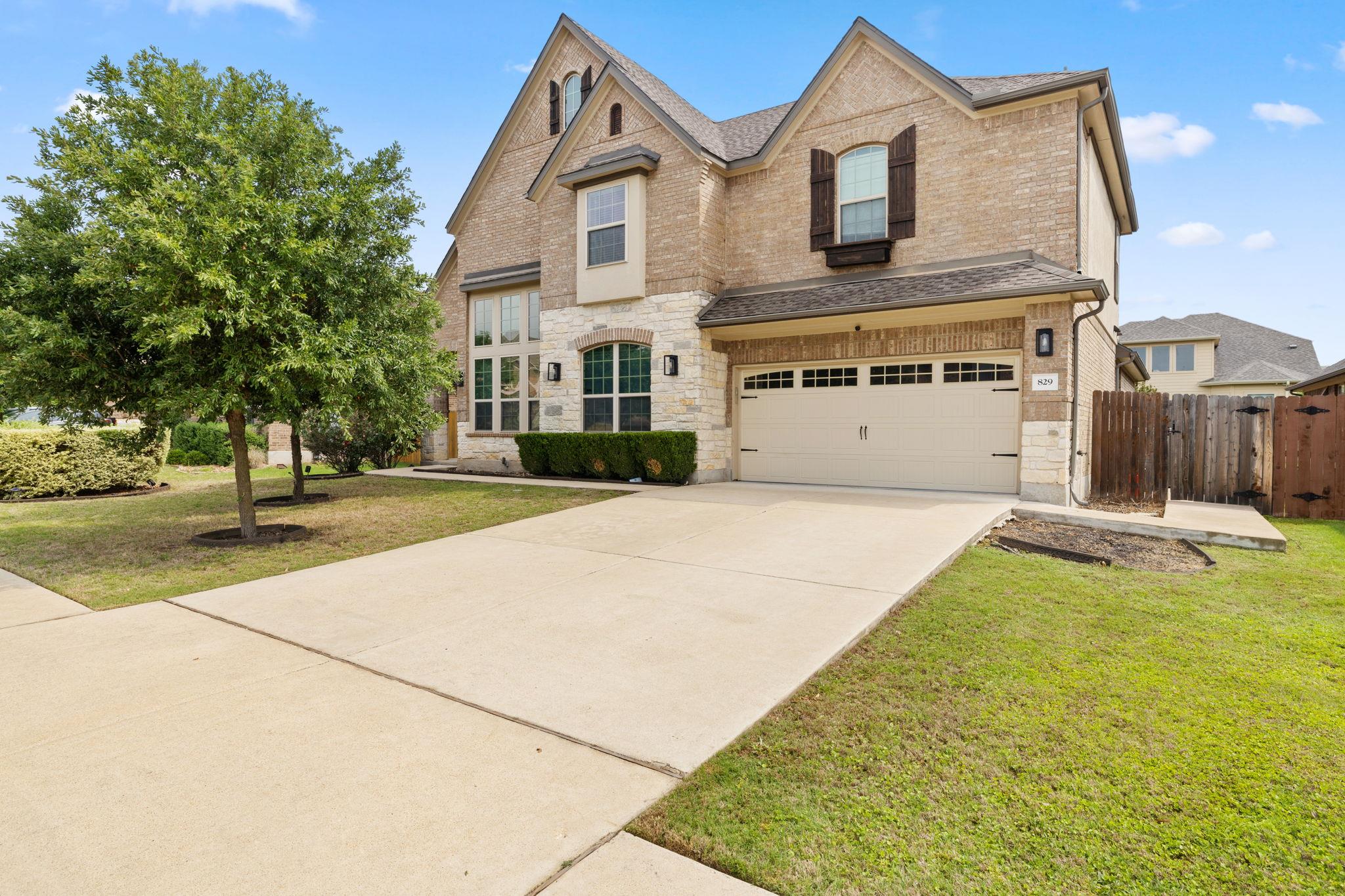 Real Estate Main Image