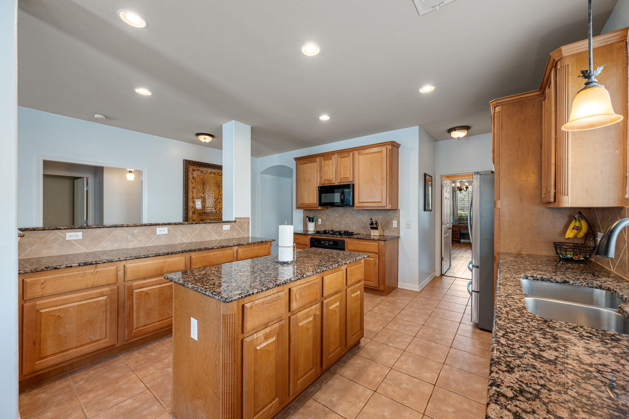 2917 Laurel Grove Way Property Photo 1