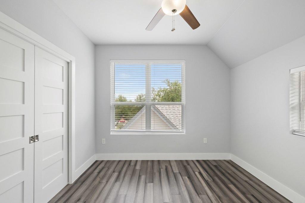 6109 Cherrylawn Cir #a Property Photo 32