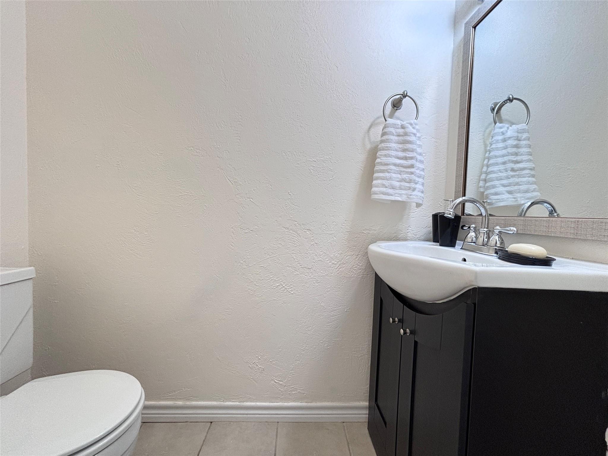 7407 Shadow Hill Dr Property Photo 11