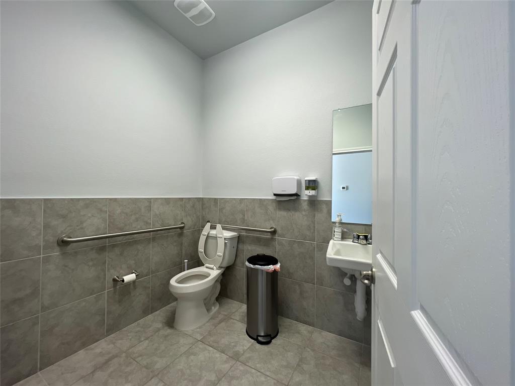660 S Bagdad Rd #120 Property Photo 9