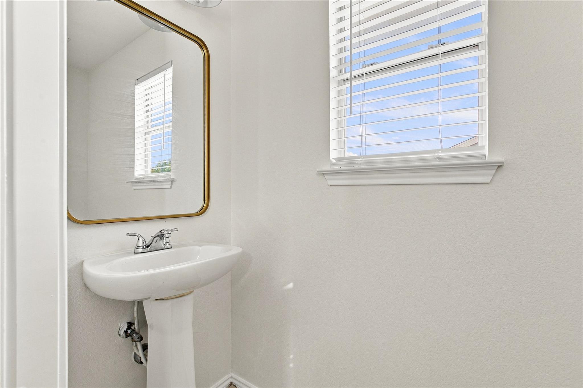437 Haupt None Property Photo 7