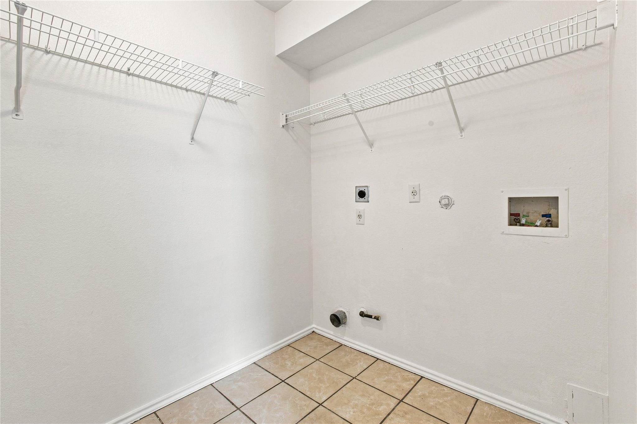 437 Haupt None Property Photo 8