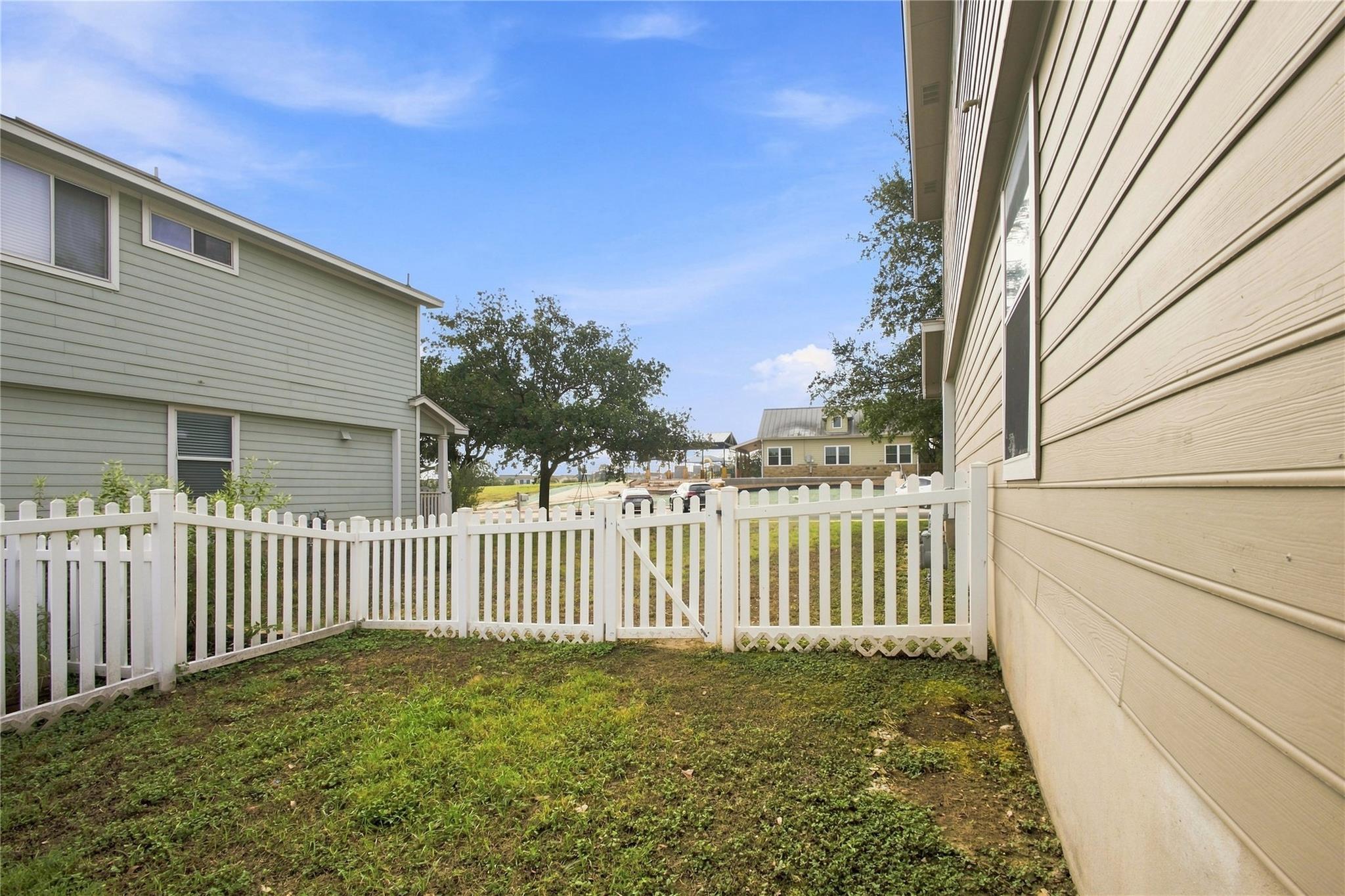 437 Haupt None Property Photo 28