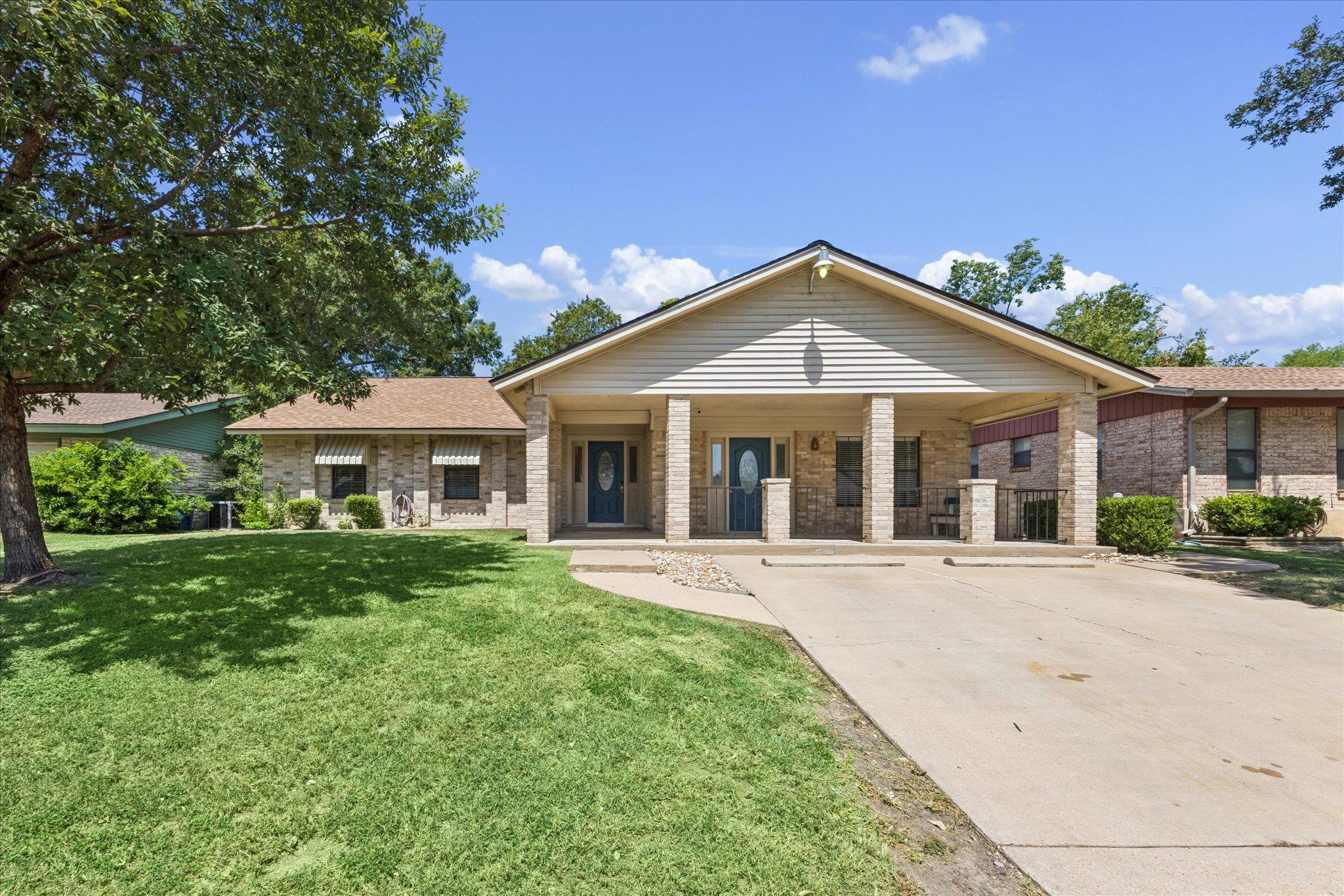 6402 Bluesky Way Property Photo 1
