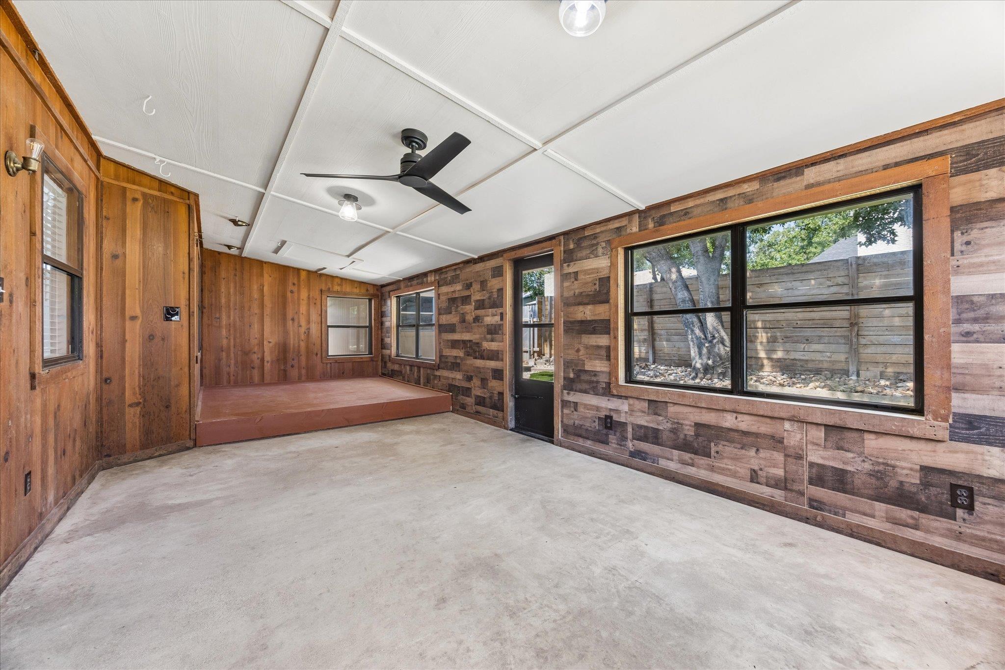 6402 Bluesky Way Property Photo 9