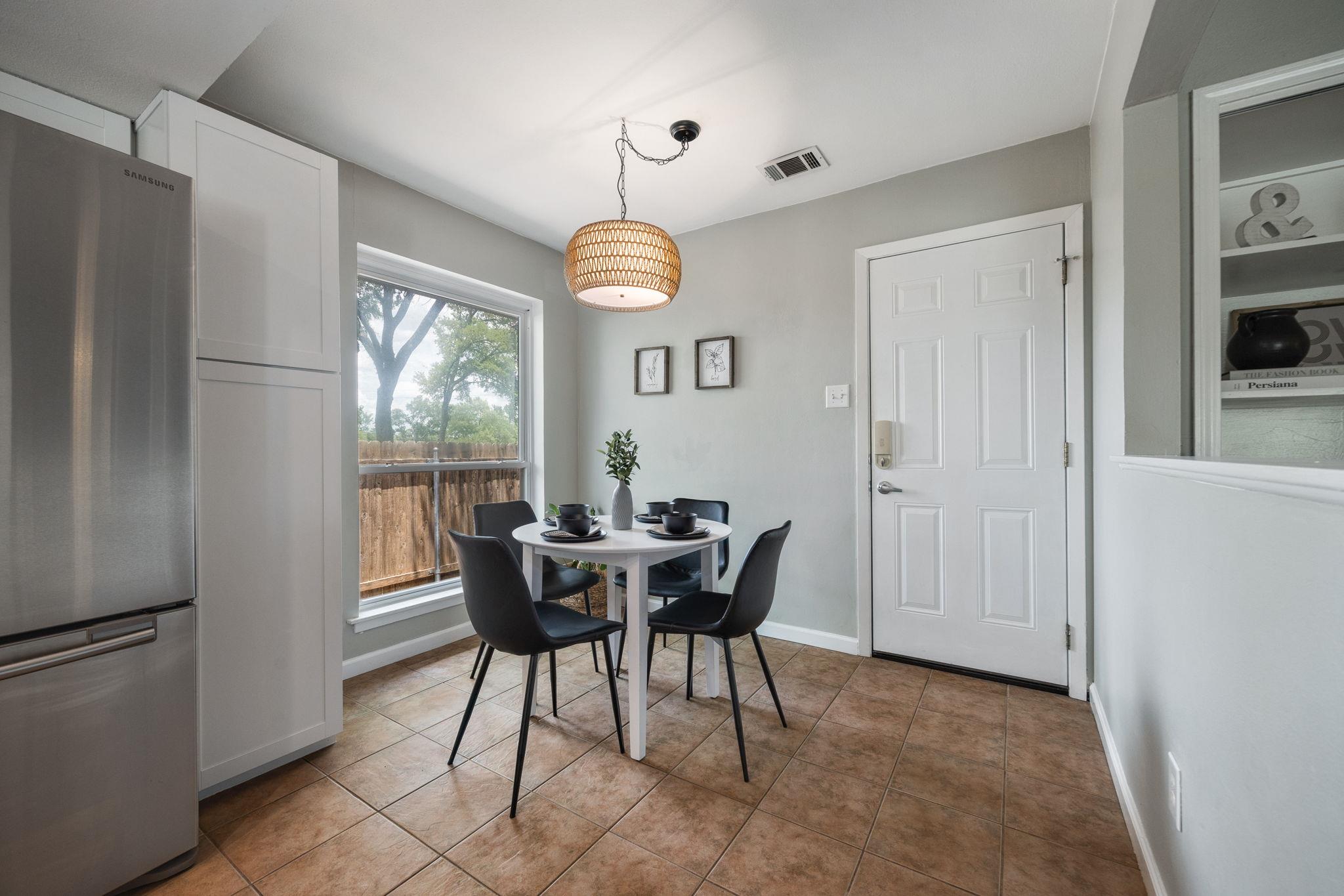 1406 Radam Cir Property Photo 15