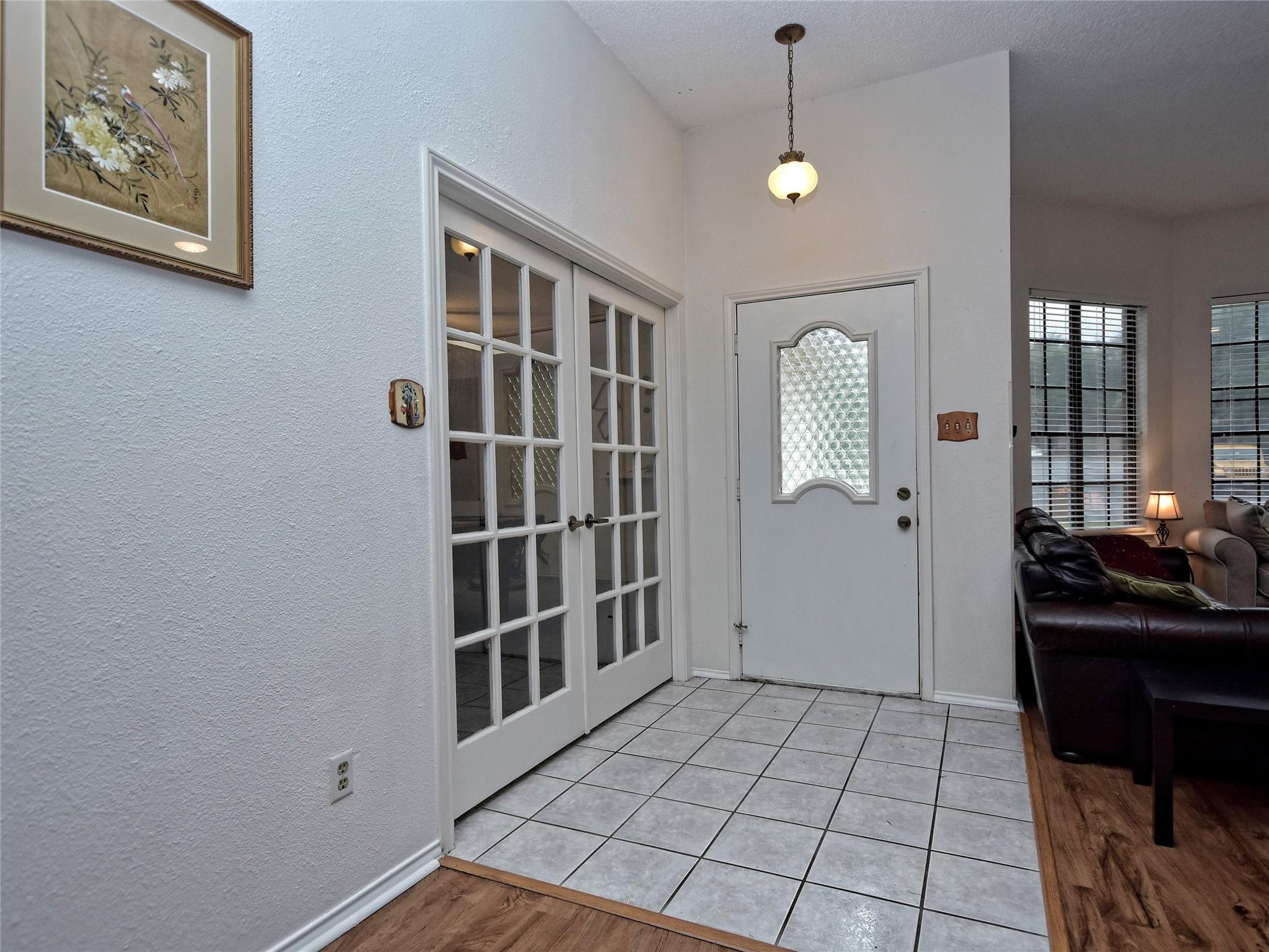 7801 Palacios Dr Property Photo 3