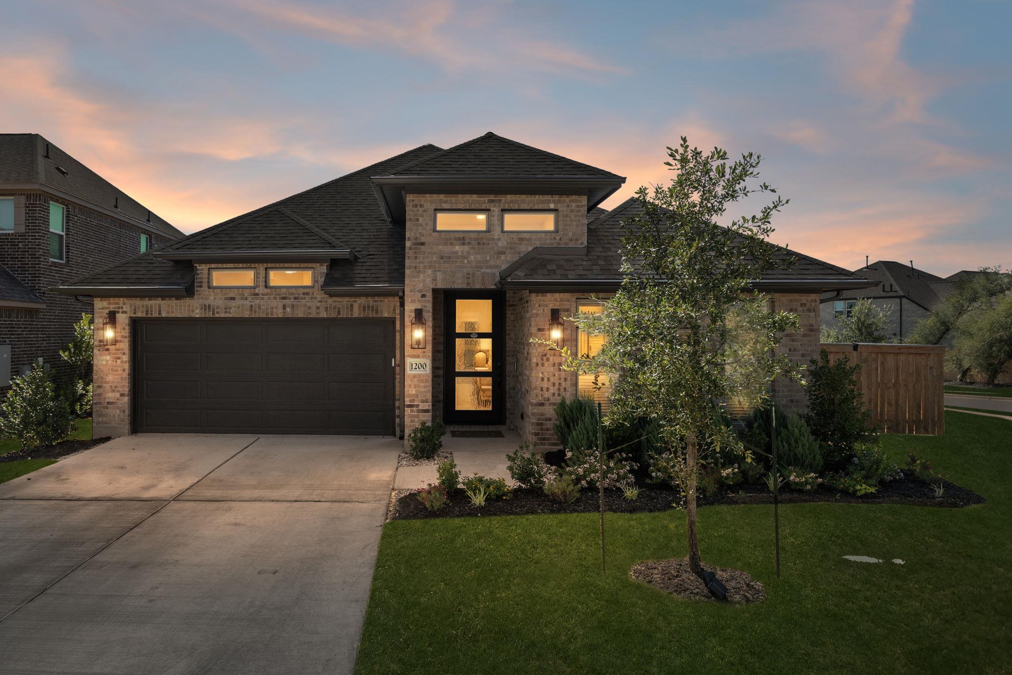 1200 Scenic Green Loop Property Photo 1
