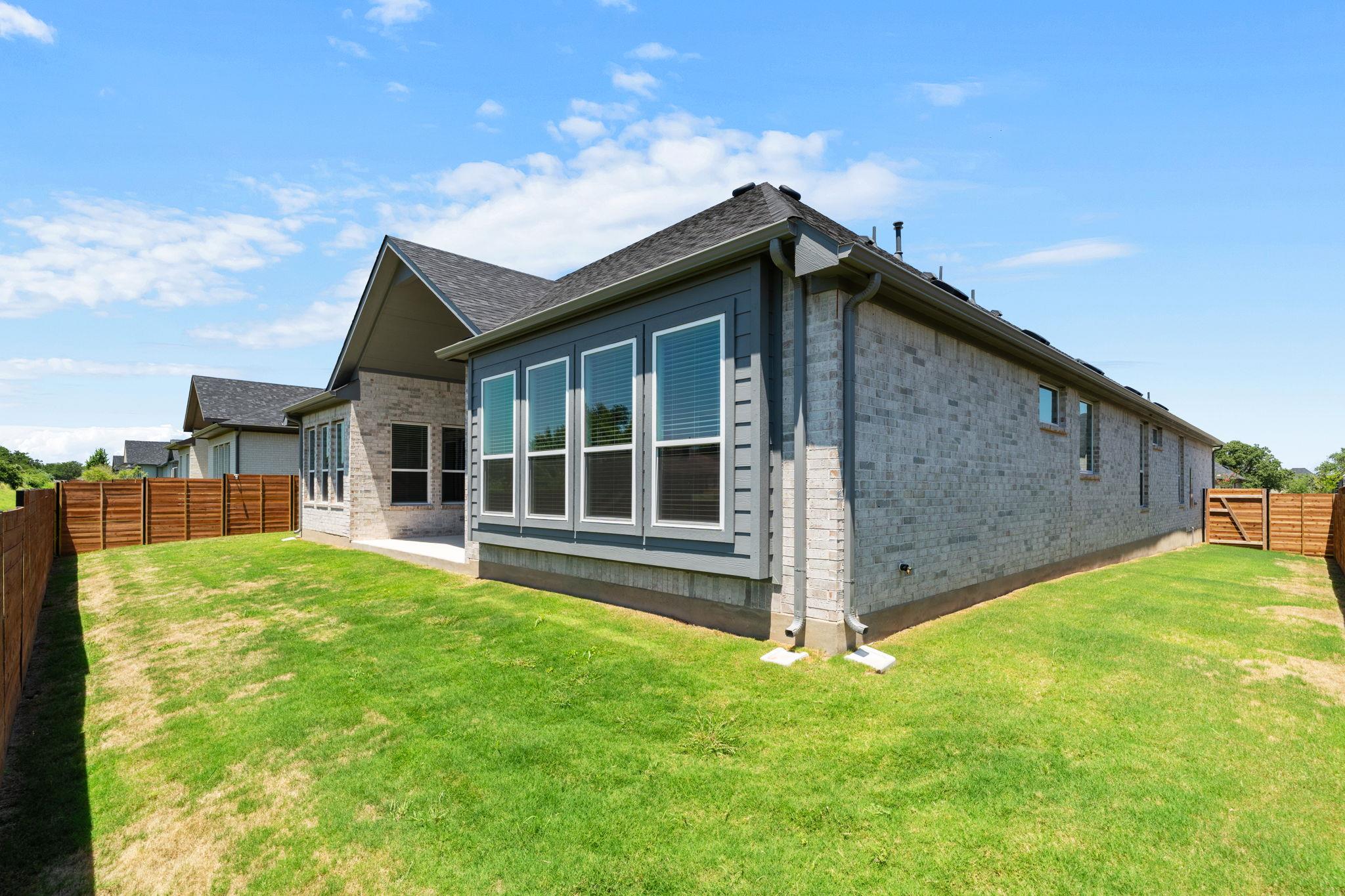 1013 Painted Horse Dr Property Photo 39