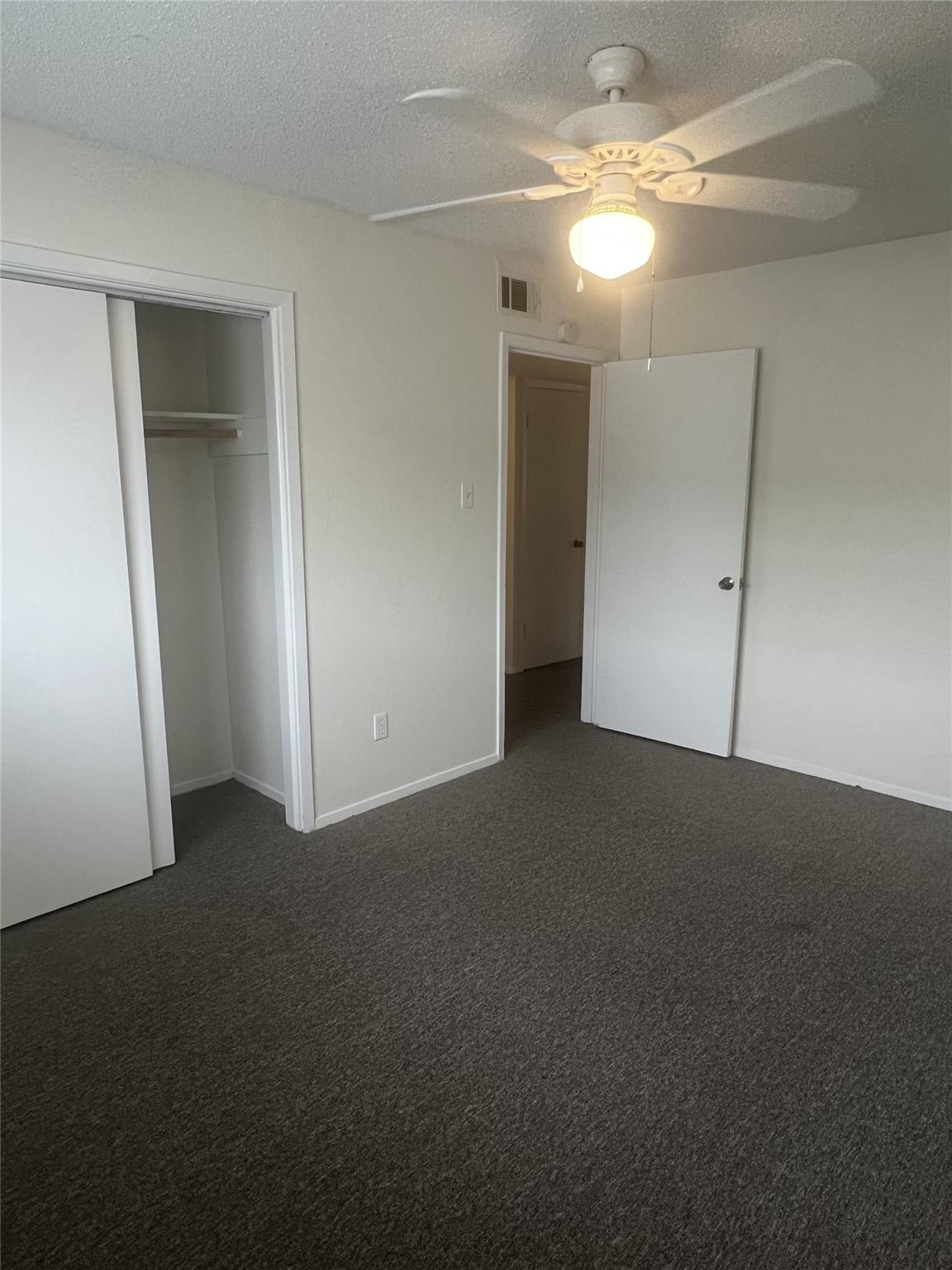 1501 W North Loop Blvd #106 Property Photo 9