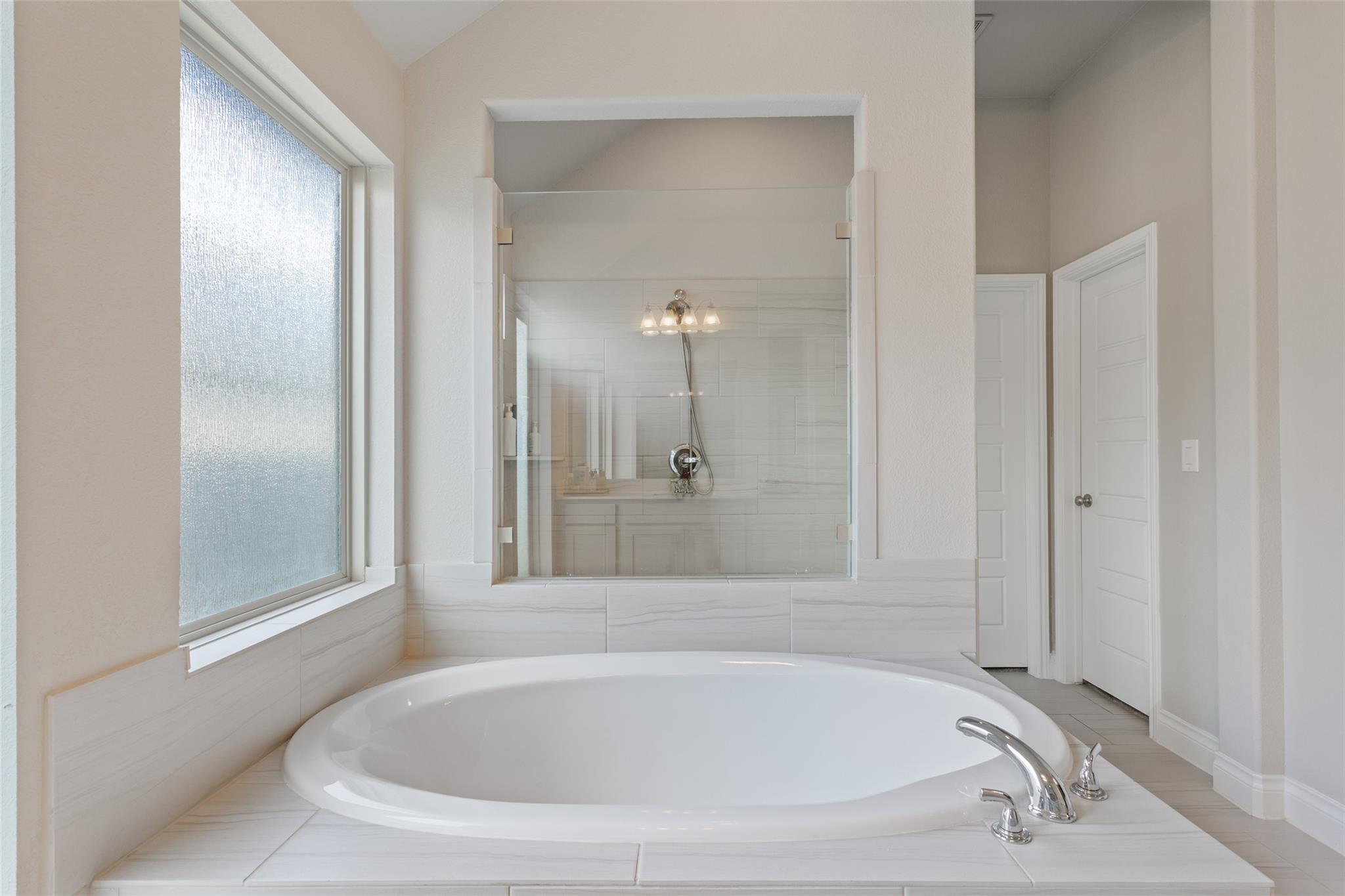 313 Glen Arbor Dr Property Photo 12