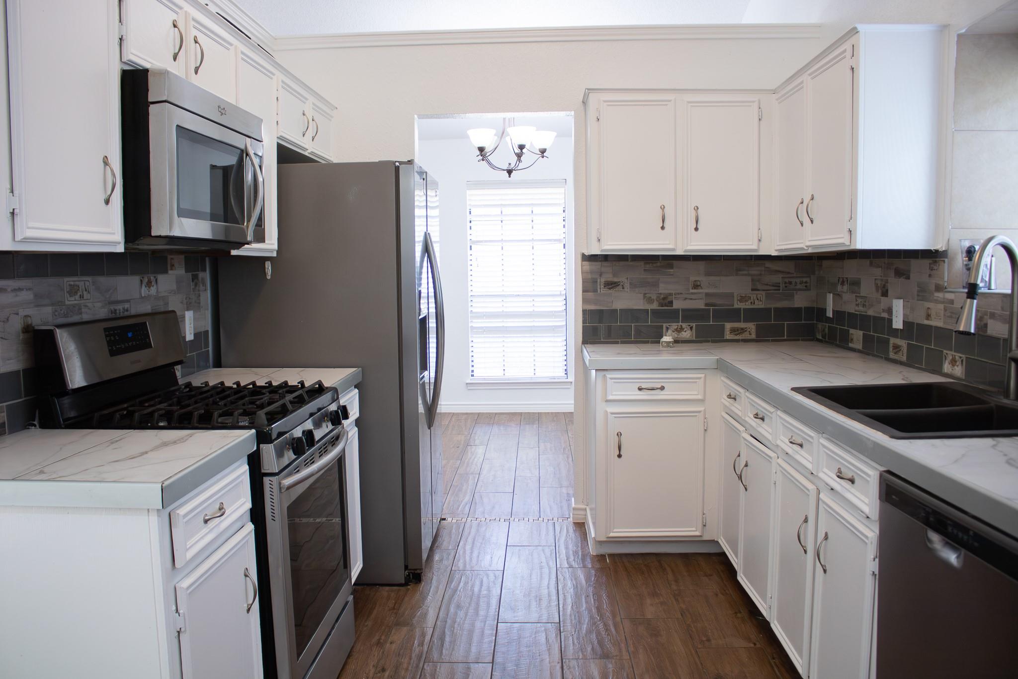 2013 Yaupon Trl Property Photo 6