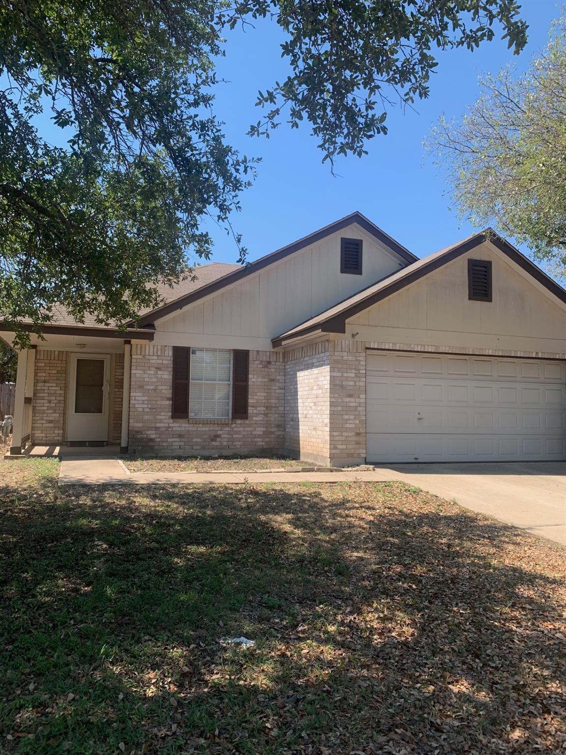 1507 Parkwood Dr Property Photo 1