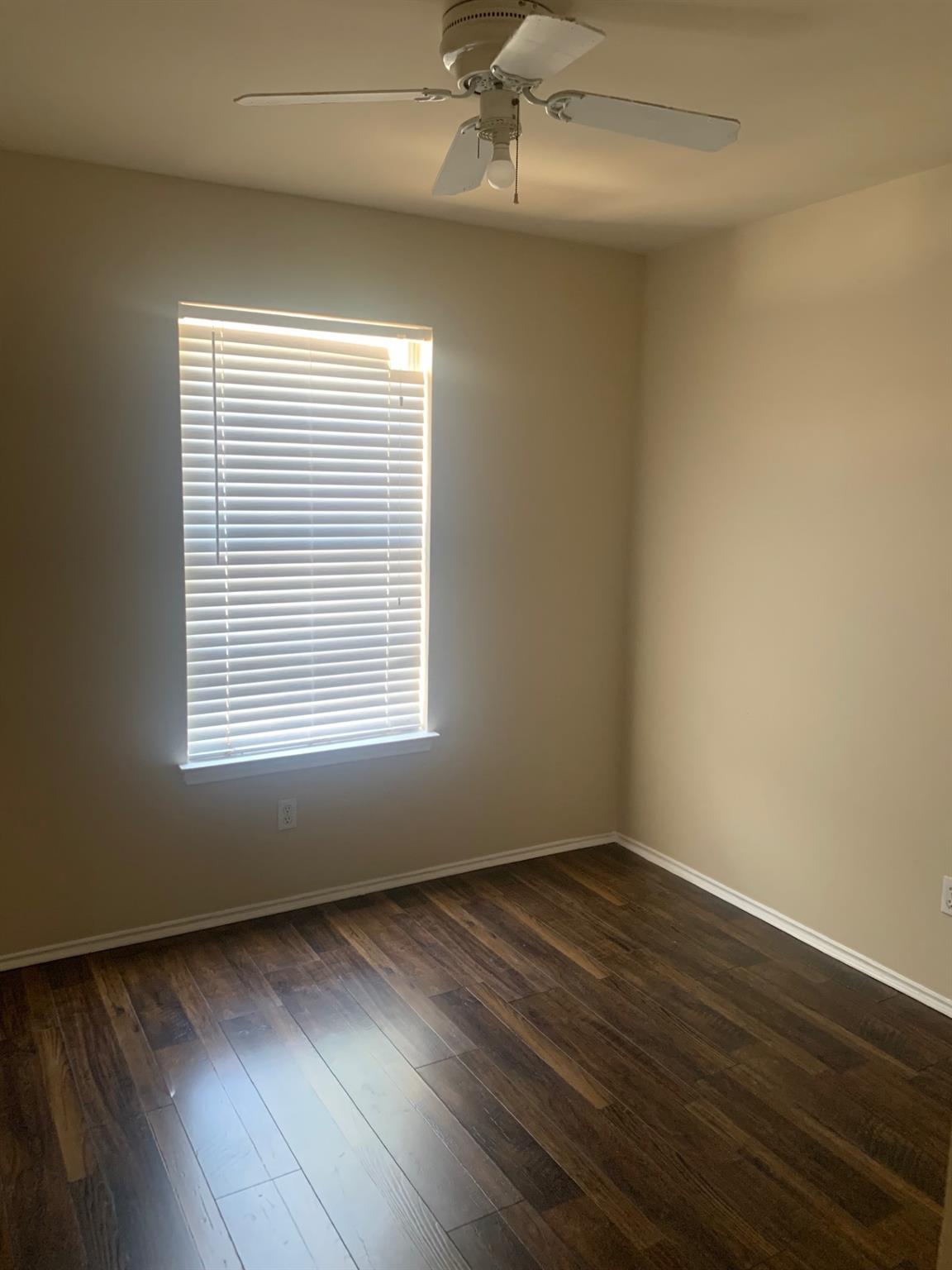 1507 Parkwood Dr Property Photo 8