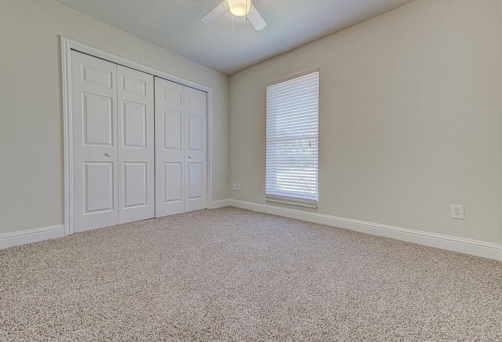1711 Cricket Hollow Dr Property Photo 6
