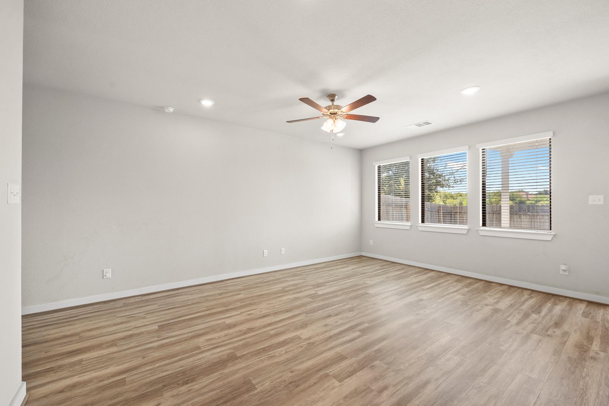 441 Fieldwood Dr #c Property Photo 6