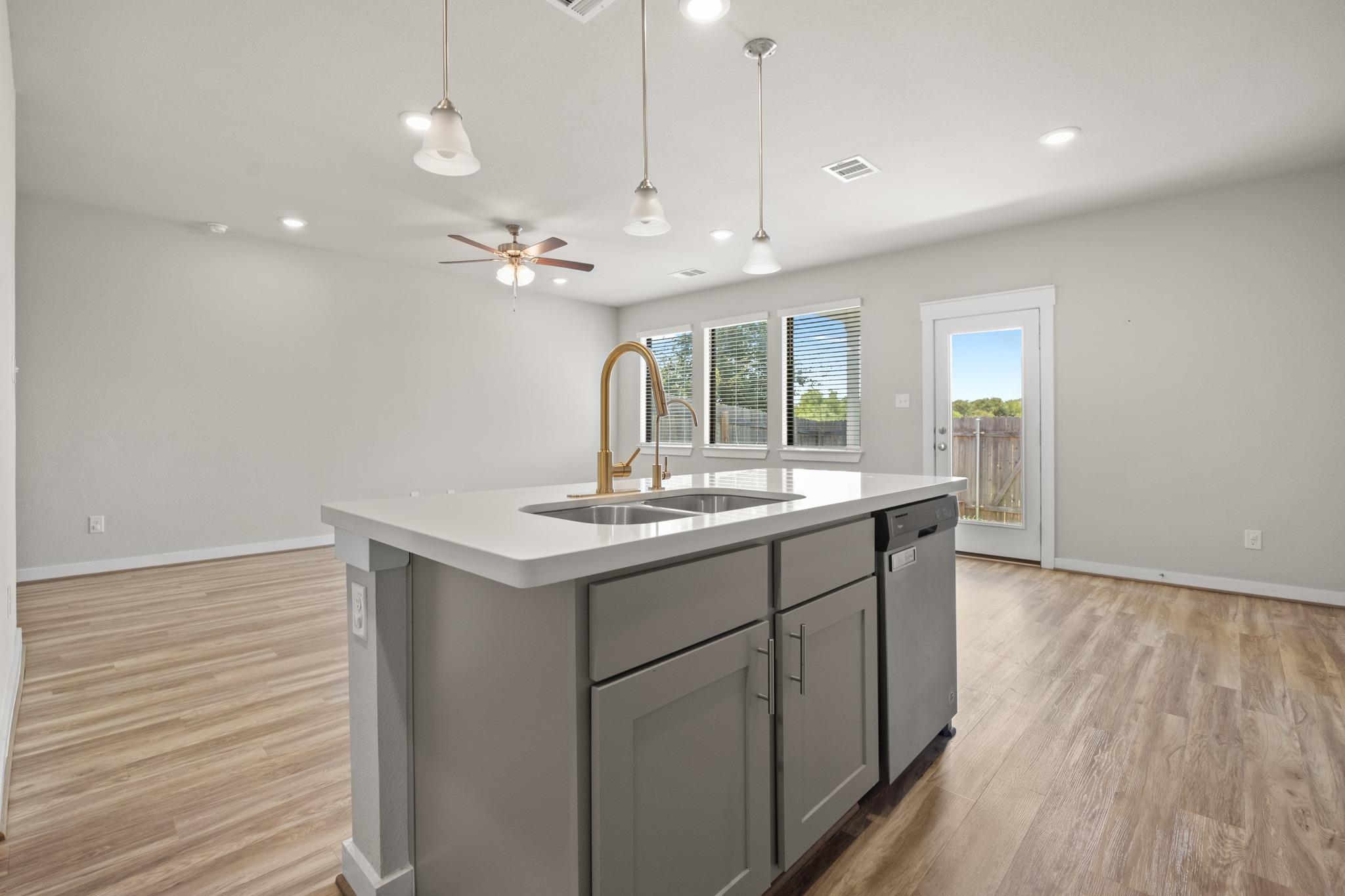 441 Fieldwood Dr #c Property Photo 8