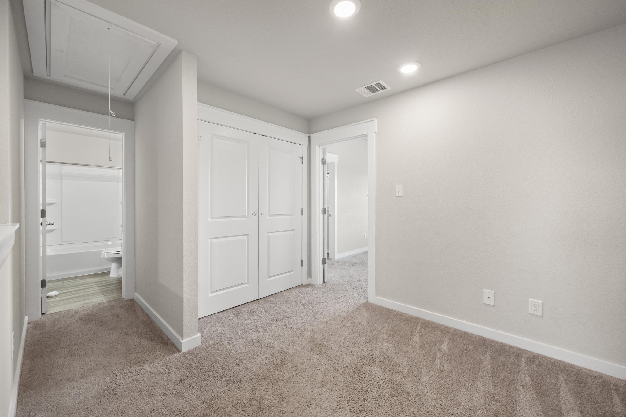 441 Fieldwood Dr #c Property Photo 14