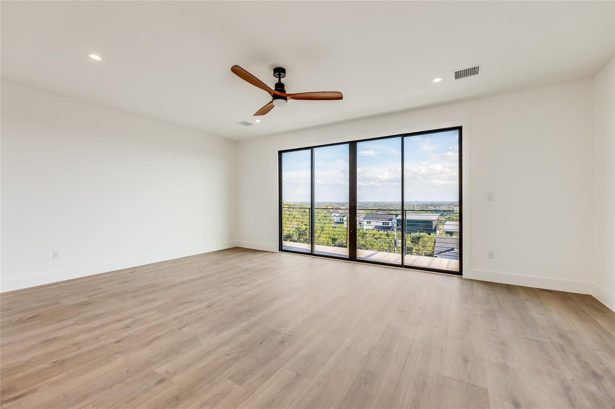 15000 Texas St Property Photo 16