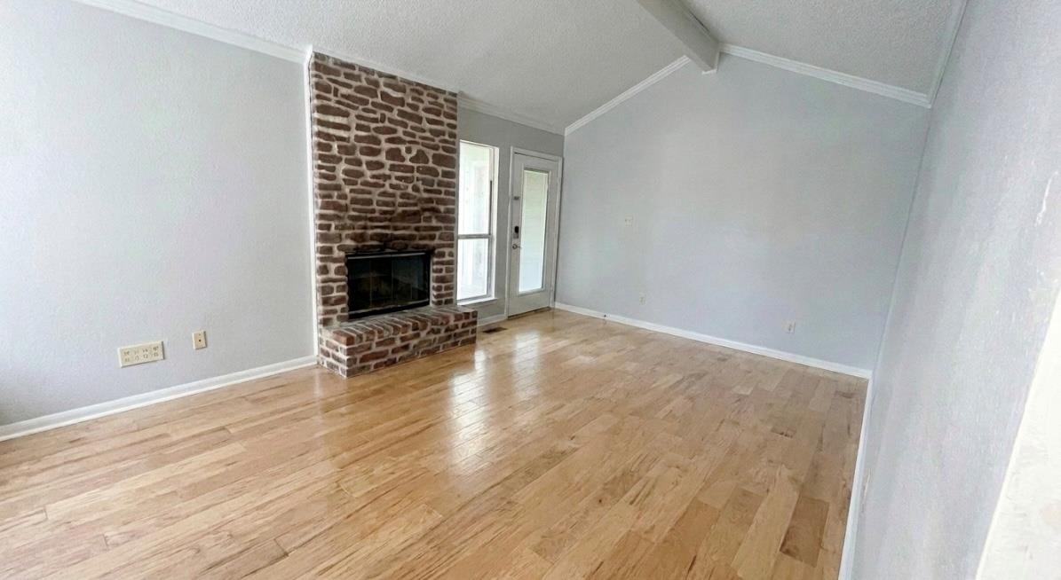 9515 Aberdeen Way #a Property Photo 5