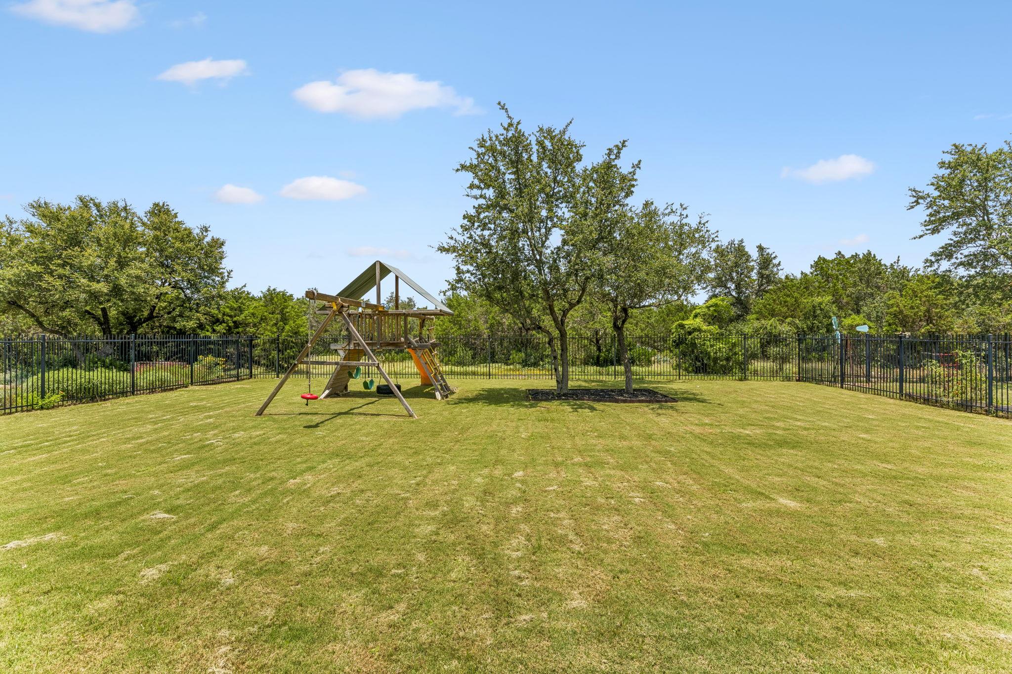 441 Jacksdaw Dr Property Photo 29