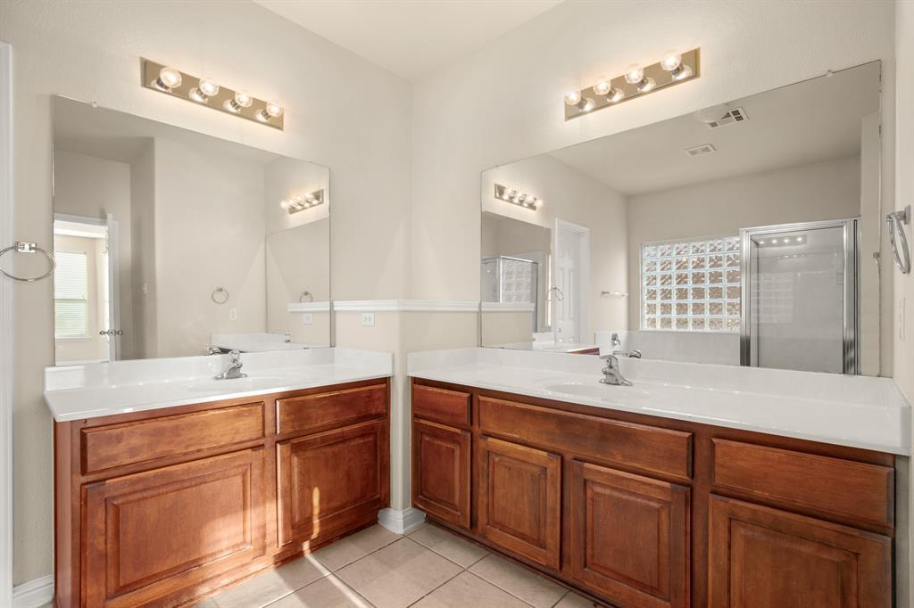 10105 Wind Cave Trl Property Photo 11