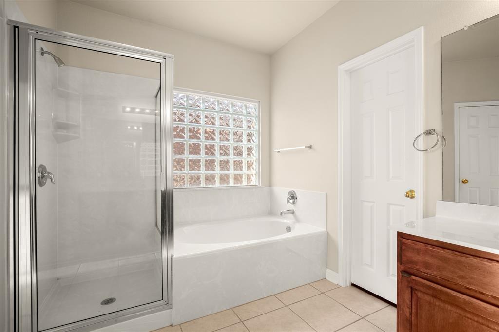 10105 Wind Cave Trl Property Photo 12