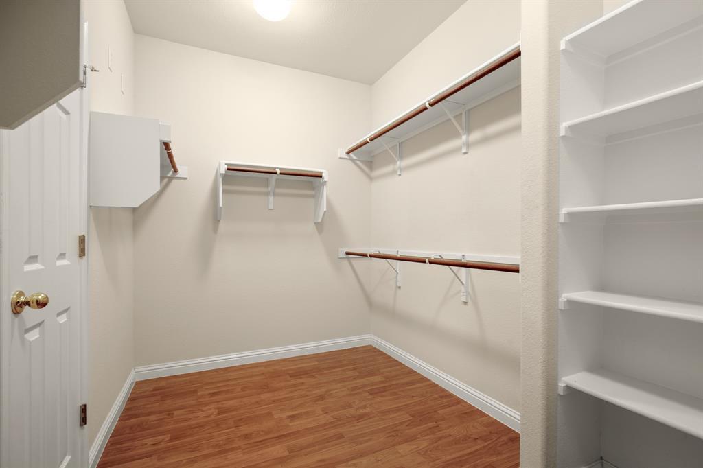 10105 Wind Cave Trl Property Photo 13