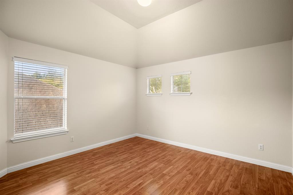 10105 Wind Cave Trl Property Photo 17