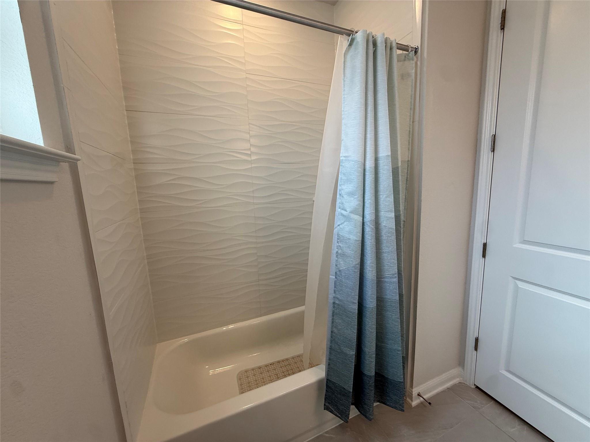 437 Leeward Pass Property Photo 22
