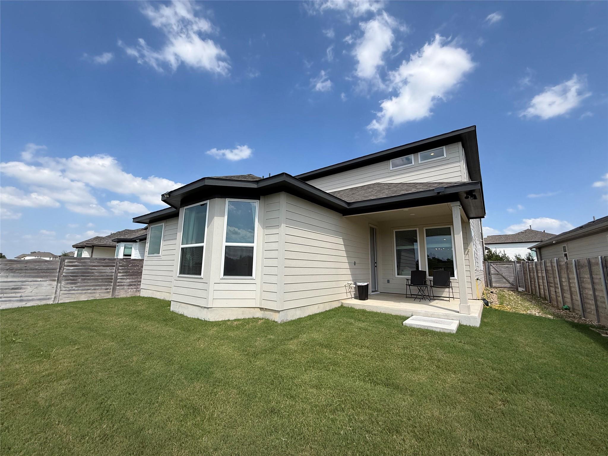 437 Leeward Pass Property Photo 33