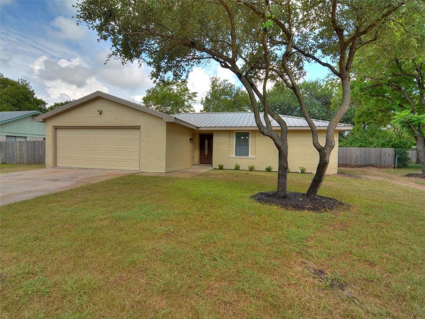 1004 Green Meadow Dr Property Photo 1