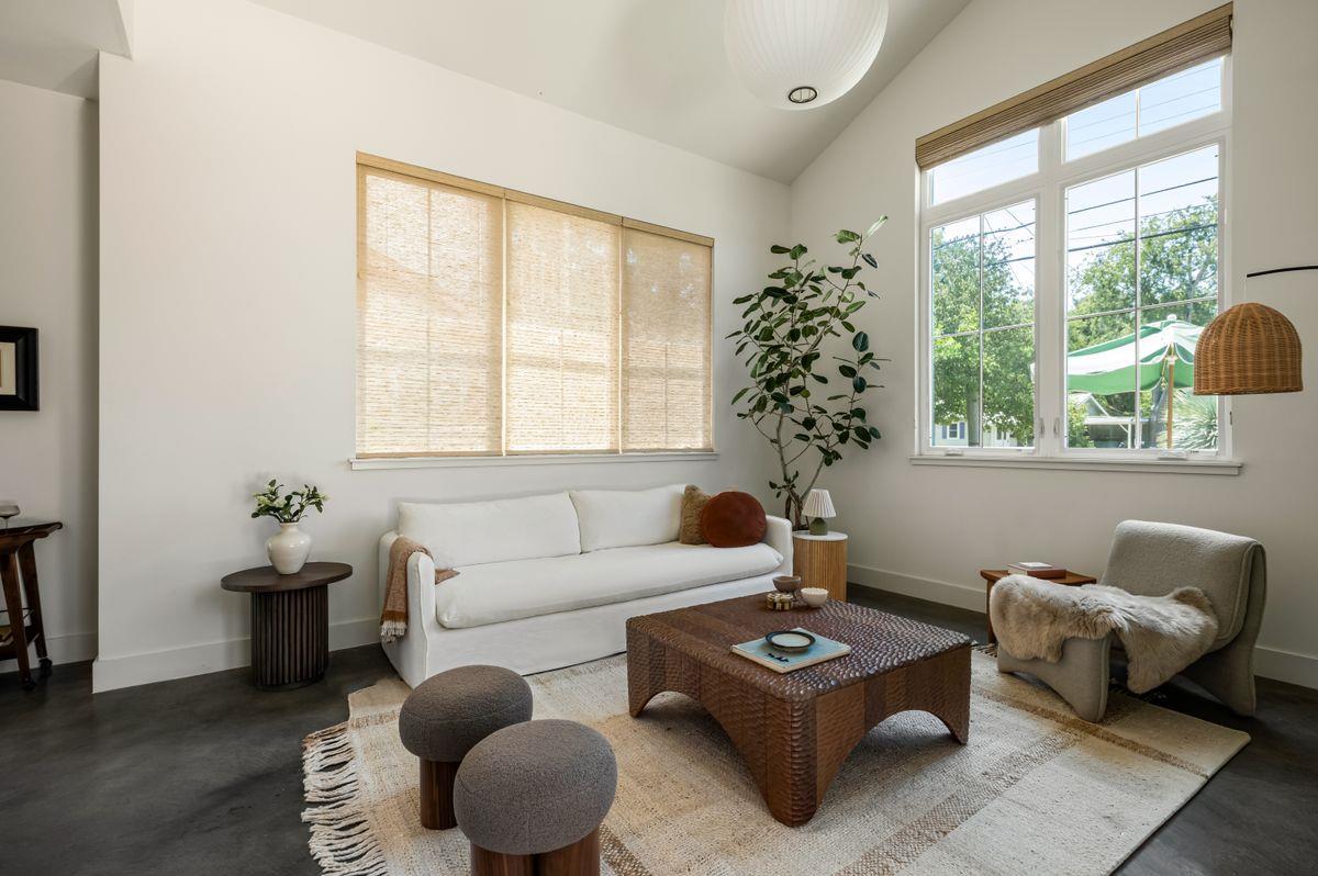 2008 Alegria Rd #1 Property Photo 3