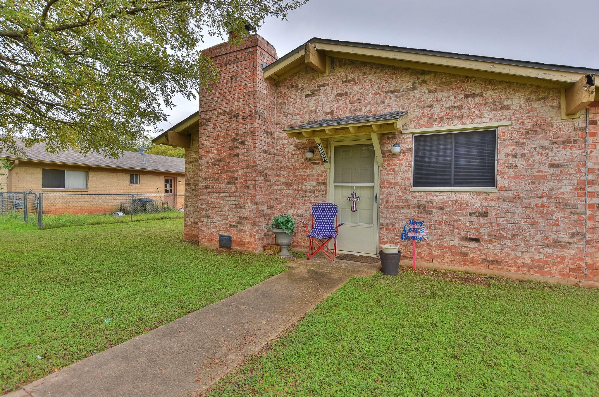 2404 Cottonwood Dr A/b Property Photo 4