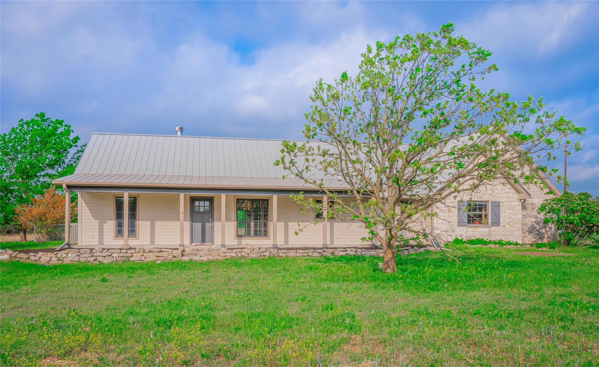 51 County Rd 230 Property Photo