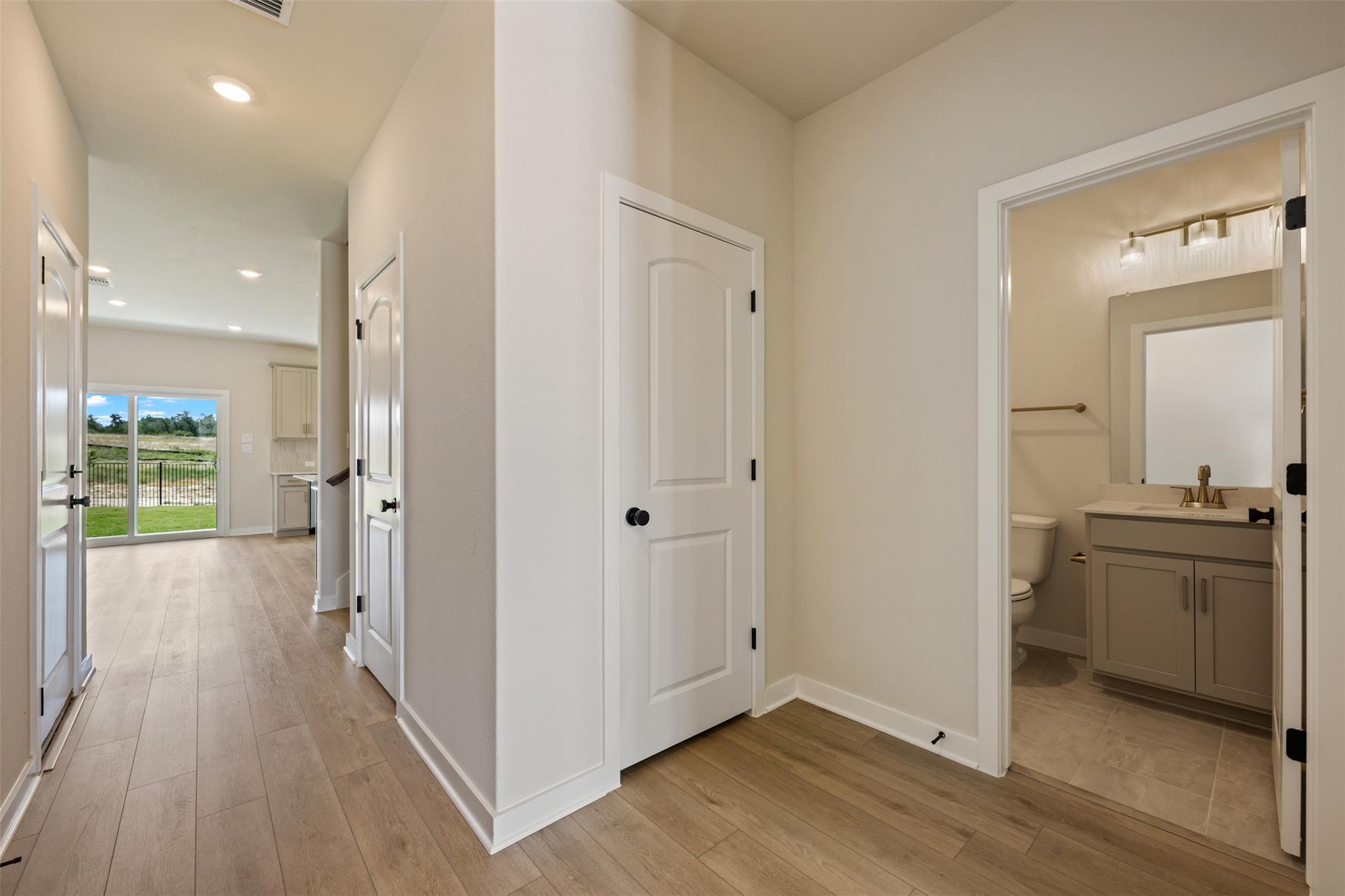 278 Crater Lake Dr Property Photo 10