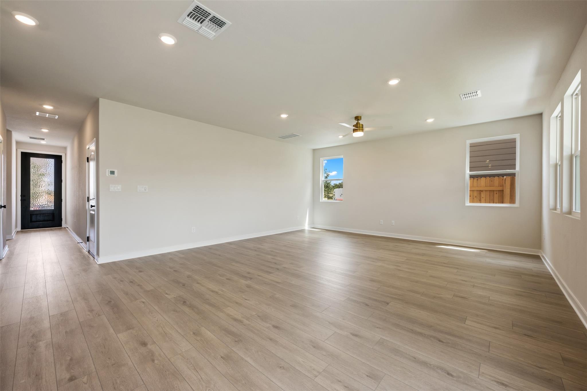278 Crater Lake Dr Property Photo 13
