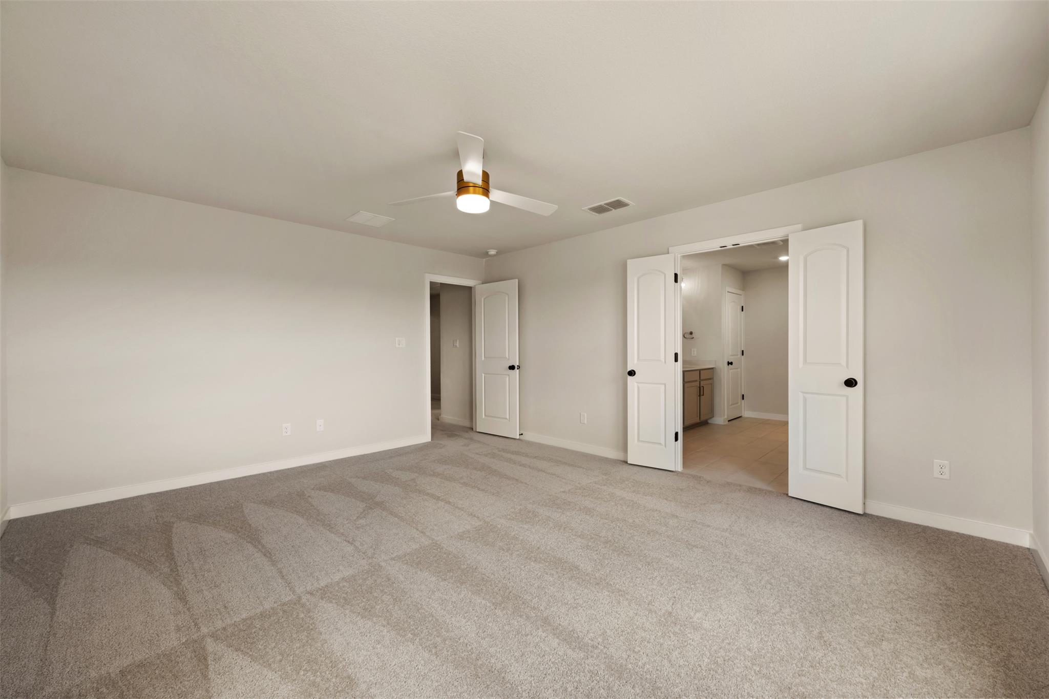 278 Crater Lake Dr Property Photo 27