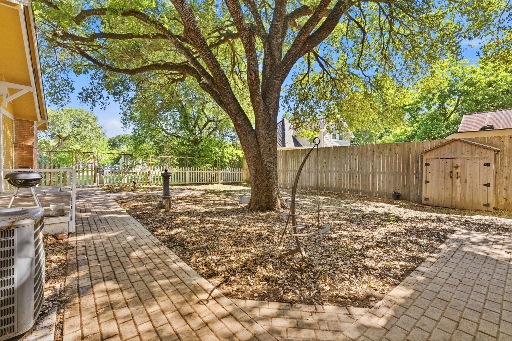 1232 Spruce St Property Photo 35
