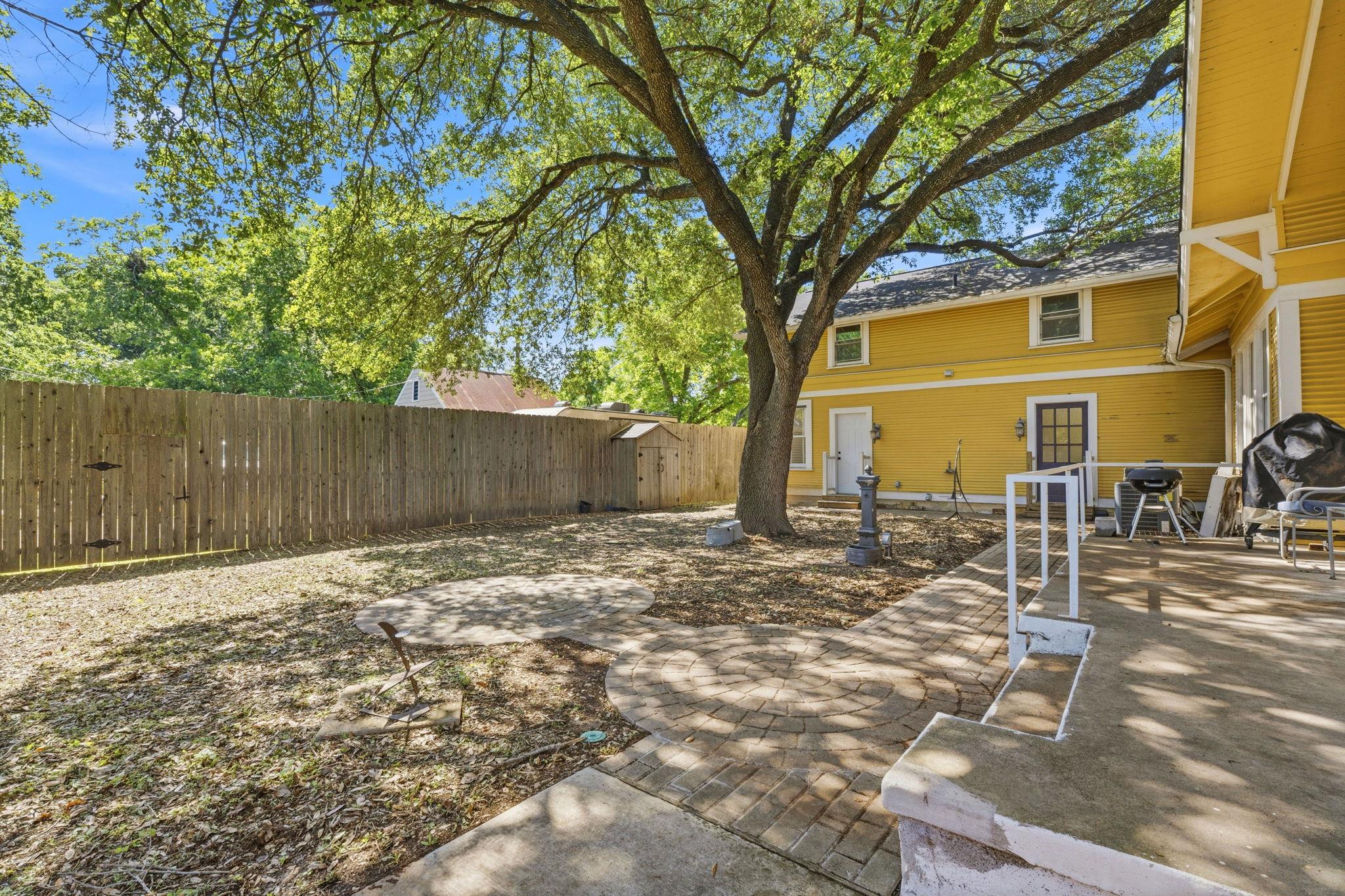1232 Spruce St Property Photo 36