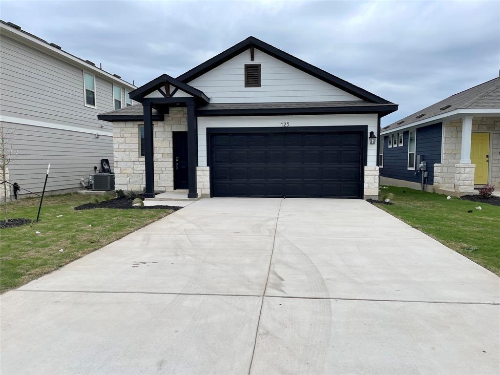 125 Kellys Heroes Way Property Photo 1