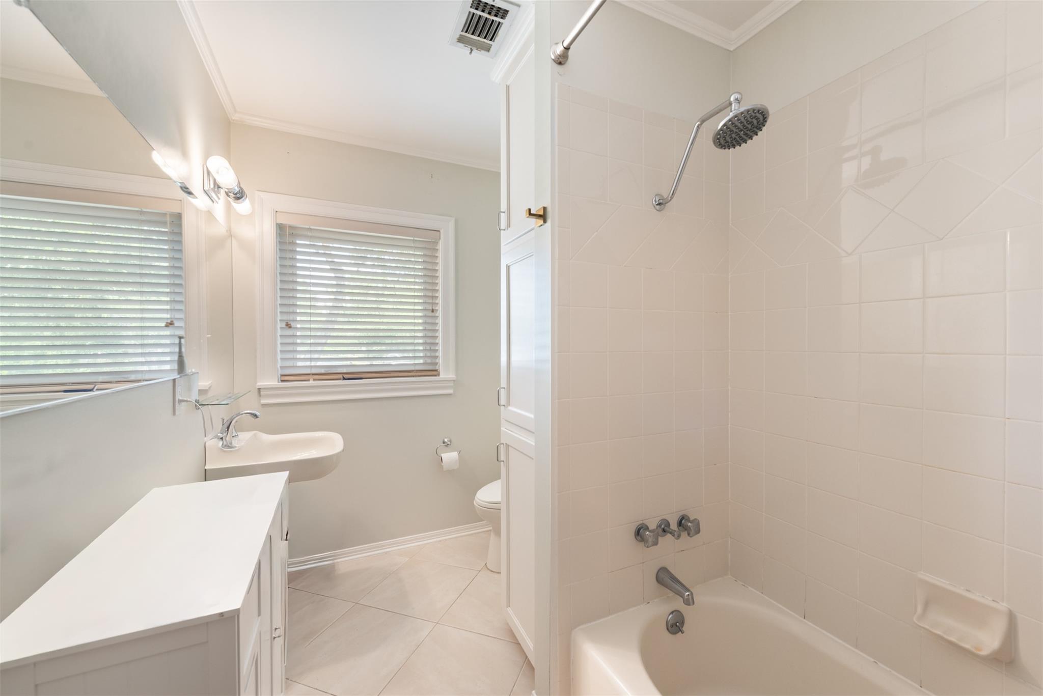 3401 Clearview Dr Property Photo 10