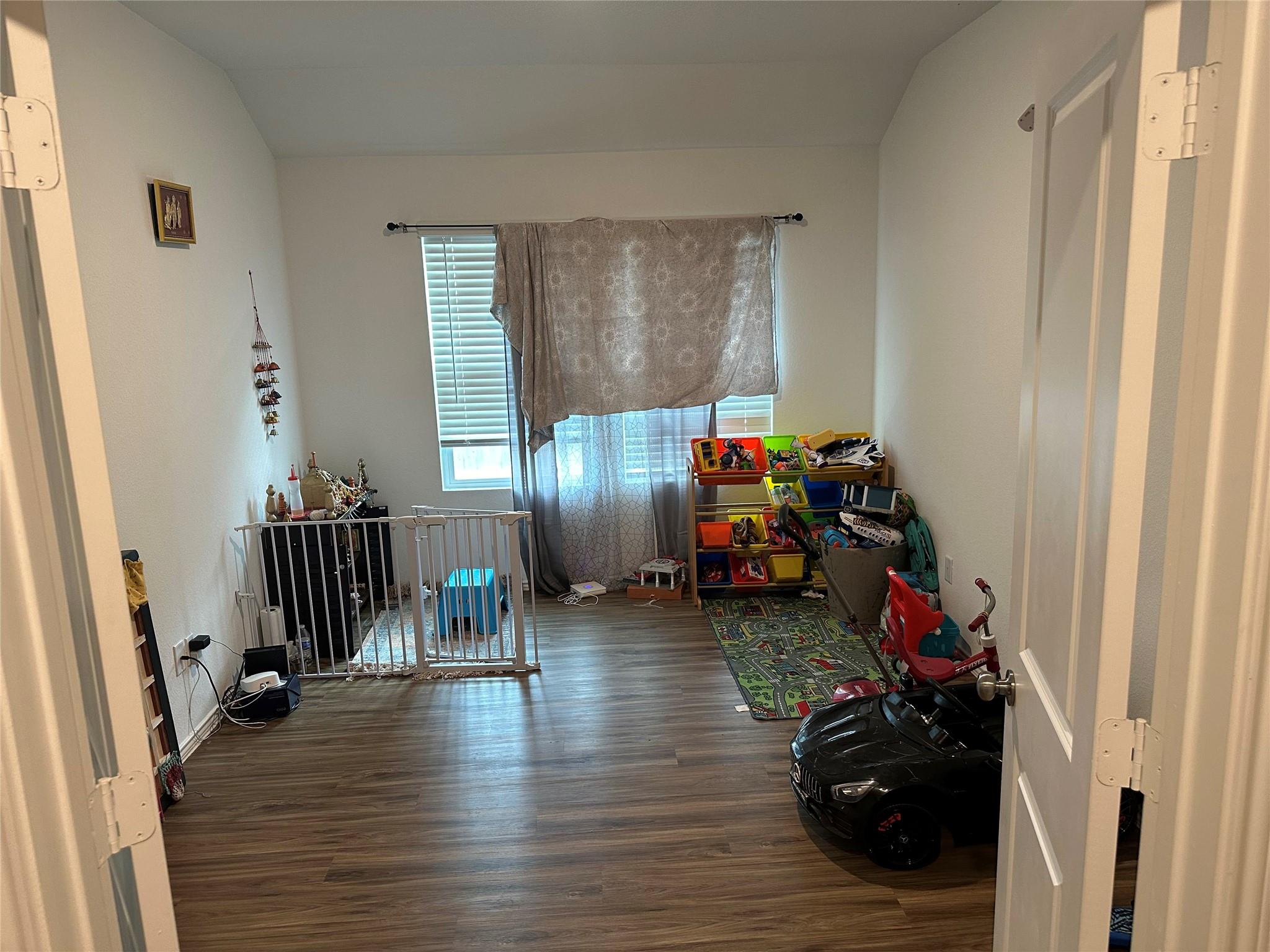 128 Wolseley Dr Property Photo 23