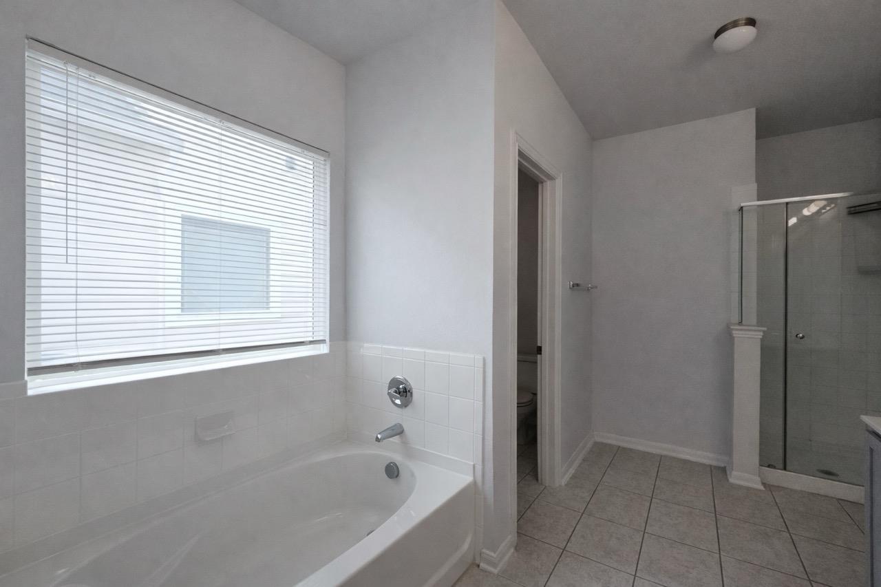 511 Pulitzer Dr Property Photo 18