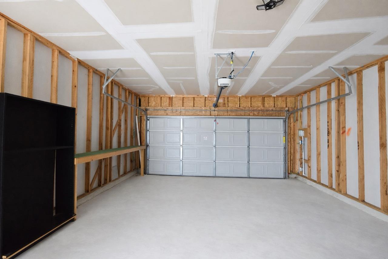 511 Pulitzer Dr Property Photo 20