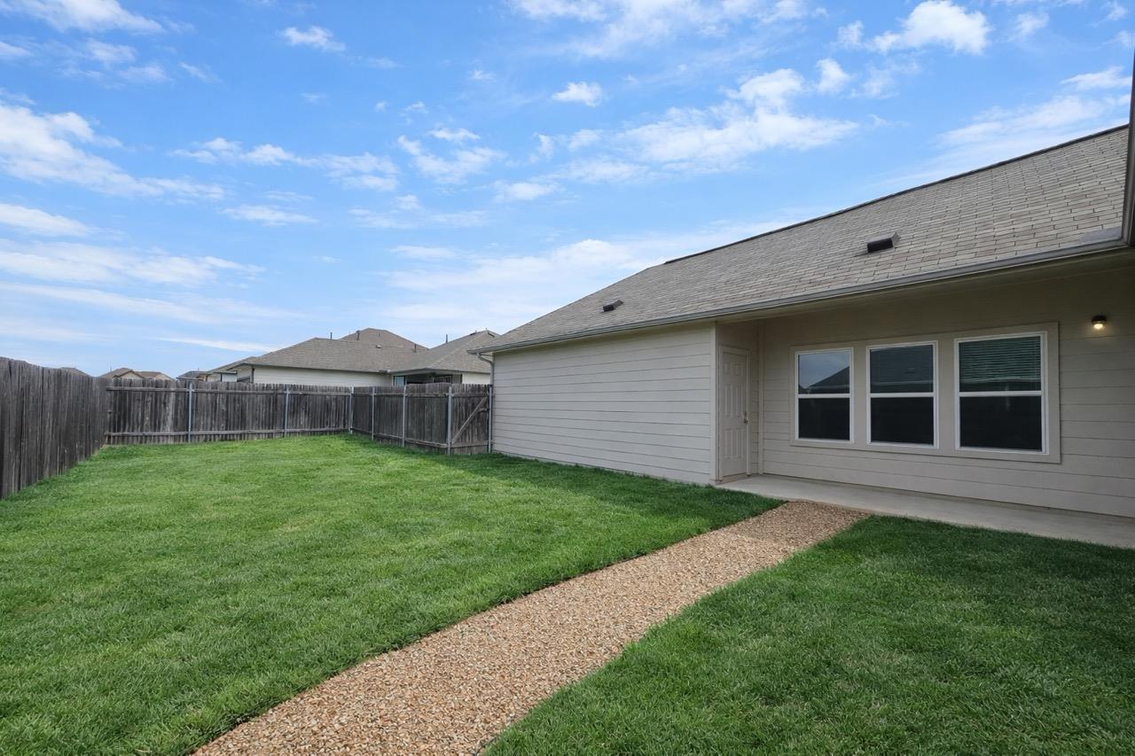 511 Pulitzer Dr Property Photo 22