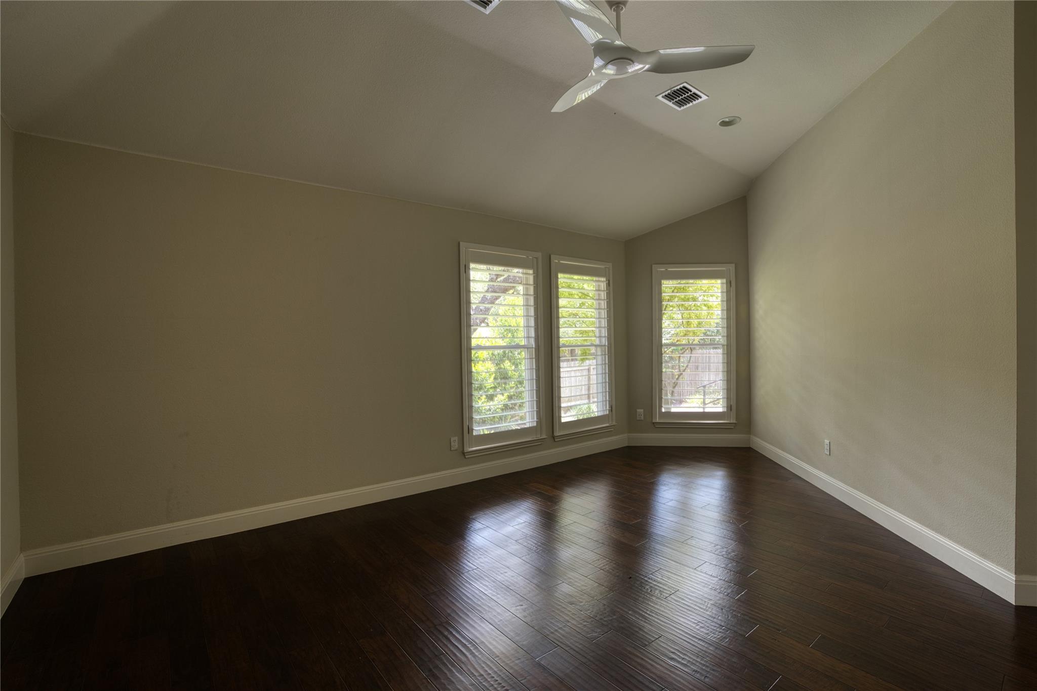6913 Auckland Dr Property Photo 20