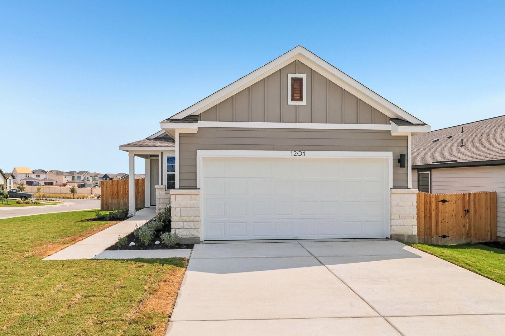 1201 Lavender Way Property Photo 1